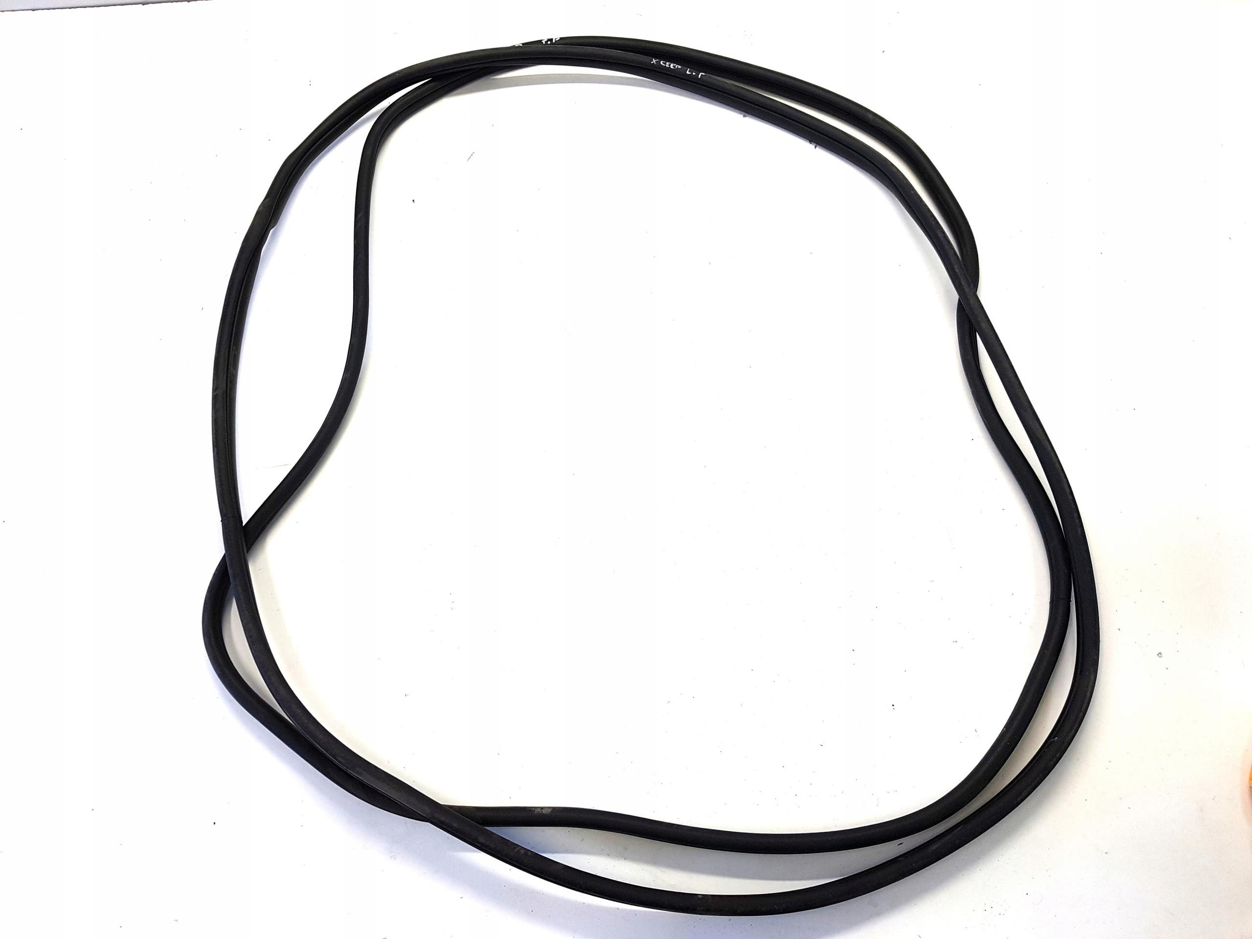 Kia XCEED прокладка дверей передня права ліва 22R.