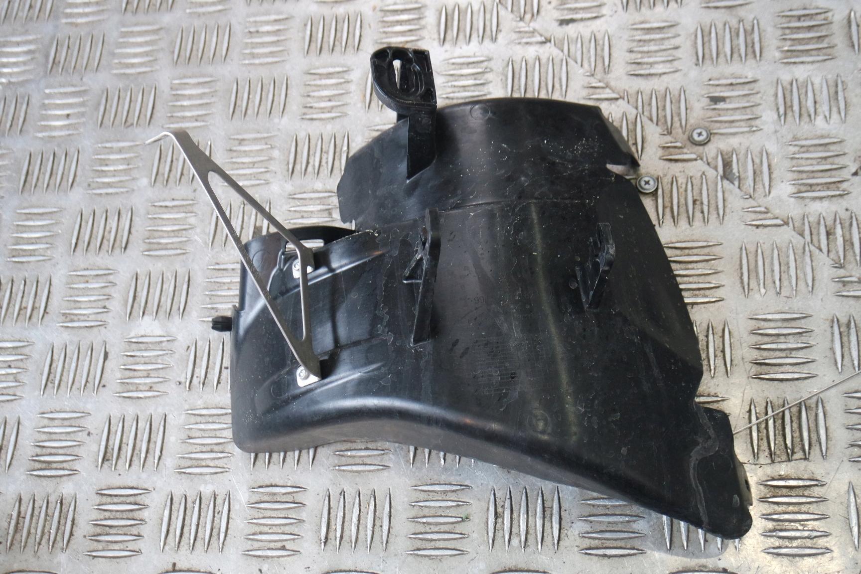 ПОВІТРЯНИЙ КЕРМО ПЕРЕДНІЙ 991 99157513182