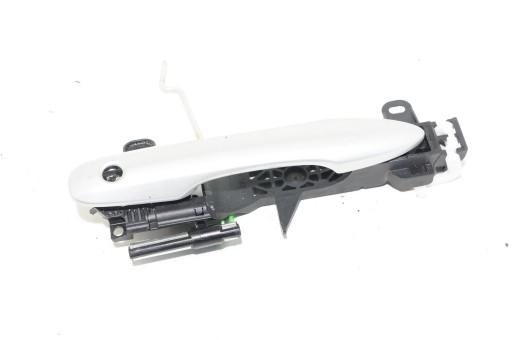 160FL1 - РУЧКА ДВЕРИ ЛЕВАЯ ПЕРЕДНЯЯ TOYOTA YARIS IV 20-23R EU