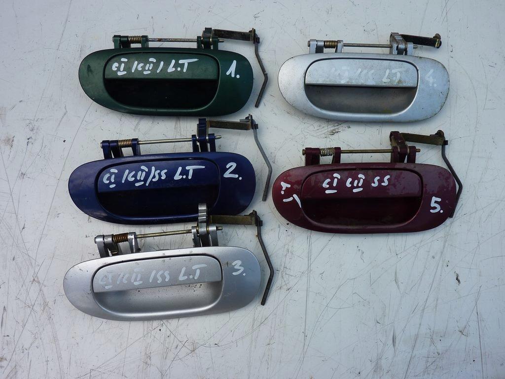 РУЧКА ДВЕРЕЙ ЗАДНЯ ЛІВА CARISMA І II SPACE STAR