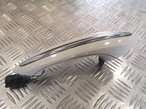 7305276 - Ручка двери правая KEYLESS LED BMW F01 F10 A300