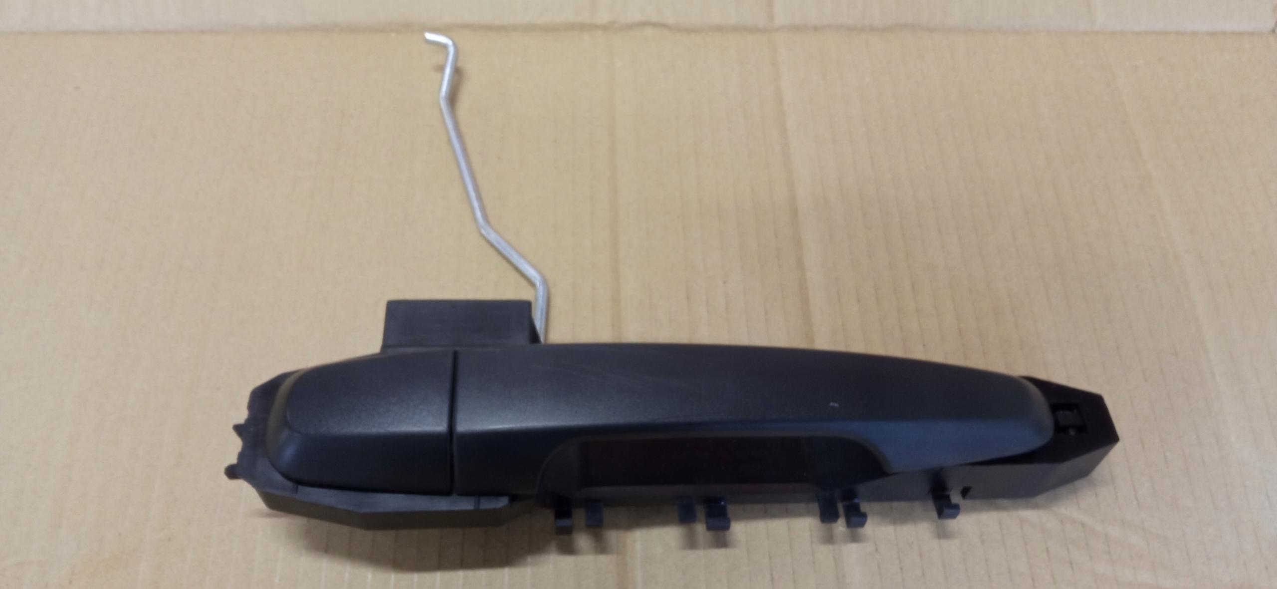 Ручка дверей передня права MITSUBISHI L200 19 рік