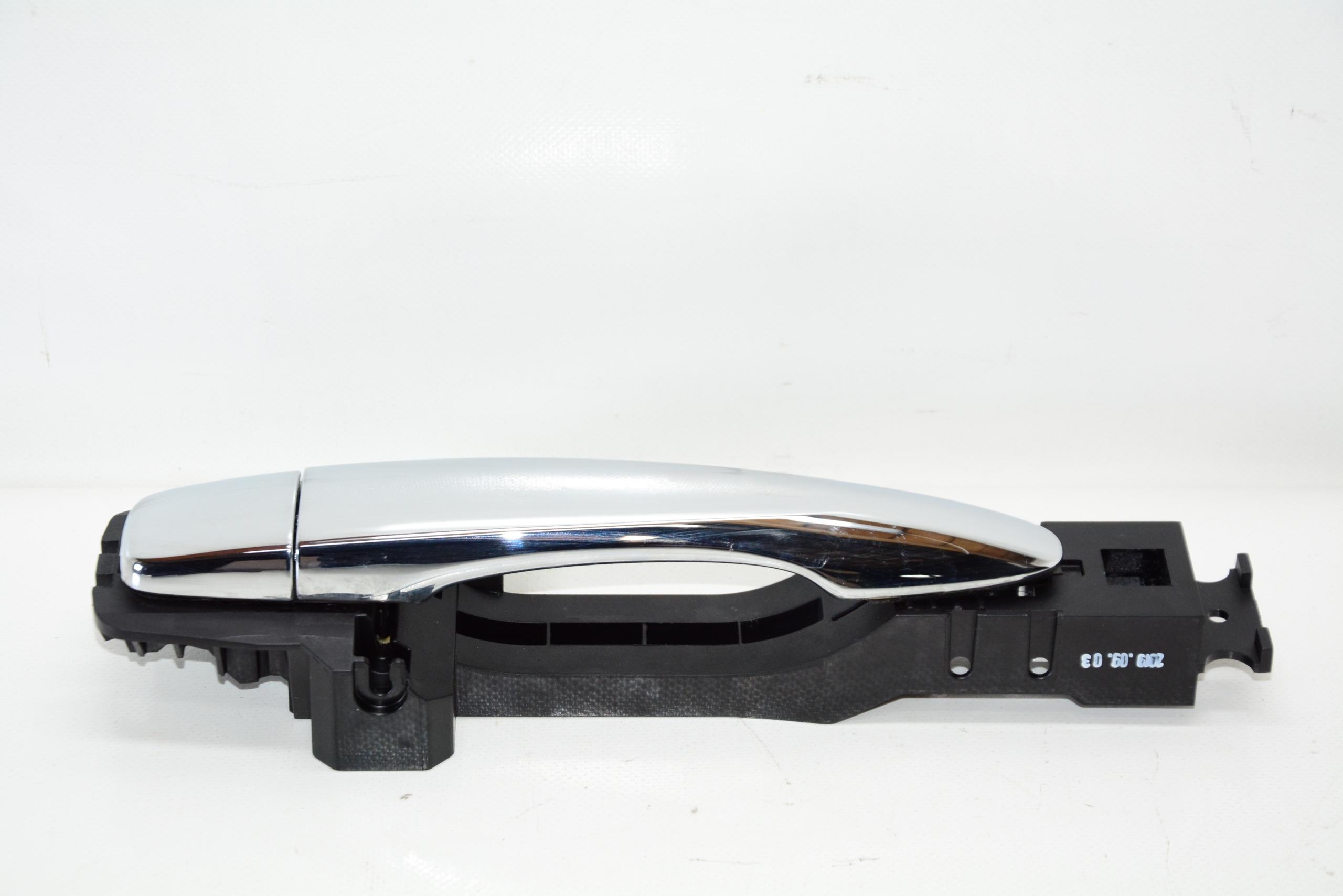 ПРАВАЯ ЗАДНЯЯ ДВЕРНАЯ РУЧКА ХРОМ KOLEOS II