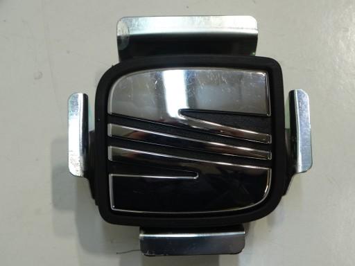 6J4827565E - ДВЕРНА РУЧКА ЕМБЛЕМА ЗАКРИЛКА ЗАДНЄ СИДІННЯ 6J4827565