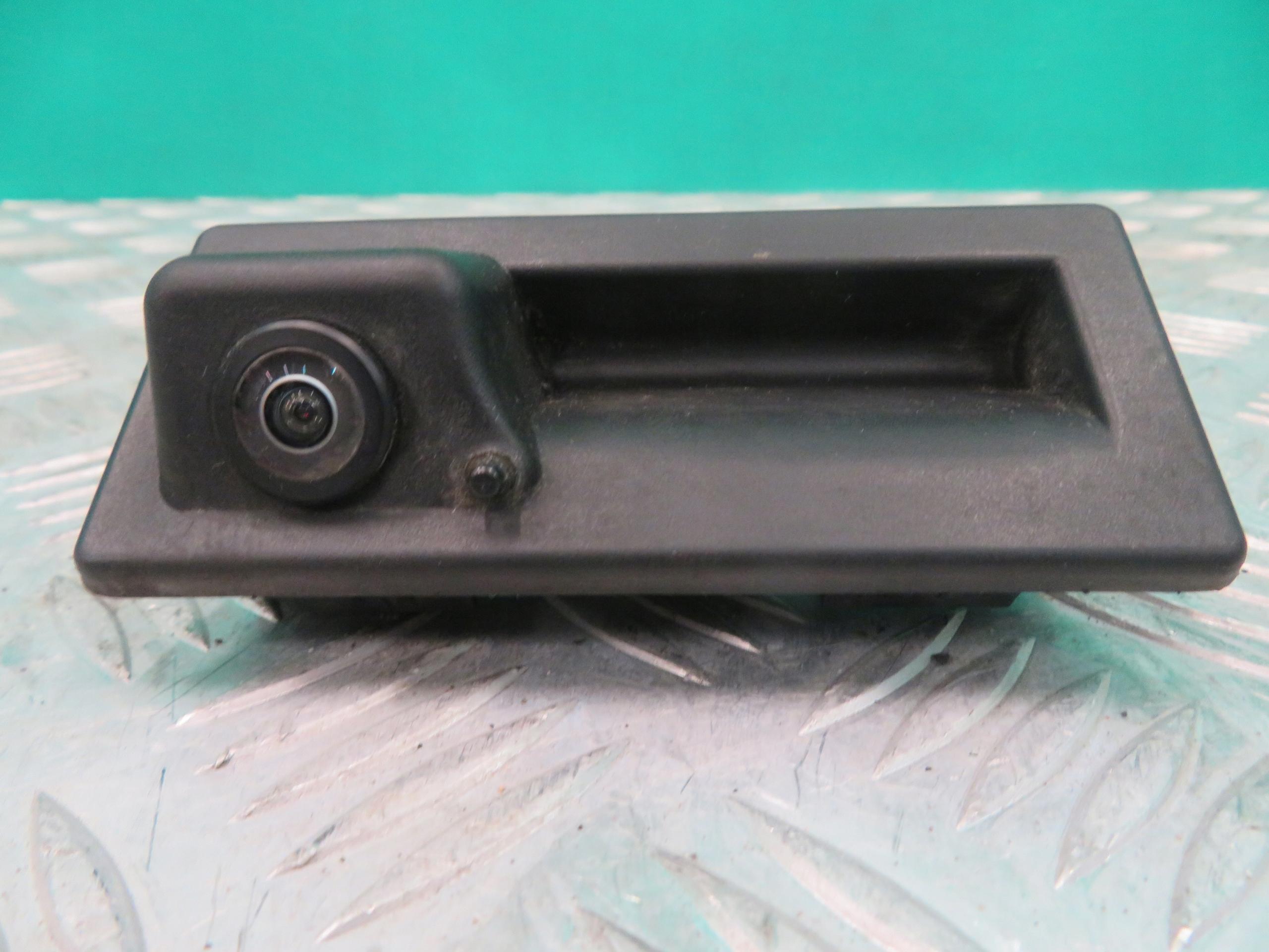 5NA827566B 5NA827566 - КАМЕРА ЗАДНЕГО ВИДА VW TIGUAN II R-LINE 19R