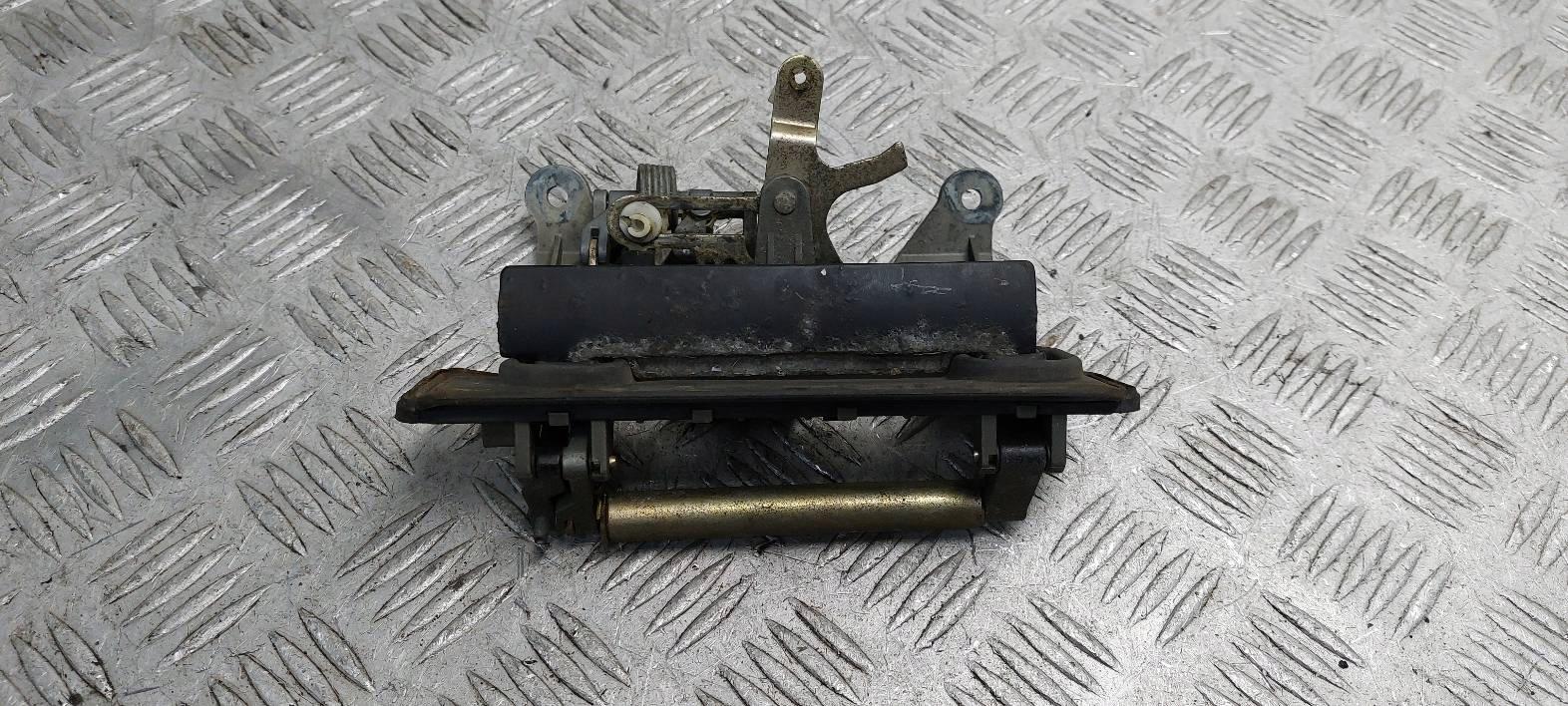 Ручка двери багажника AUDI A6 C4 AVANT универсал