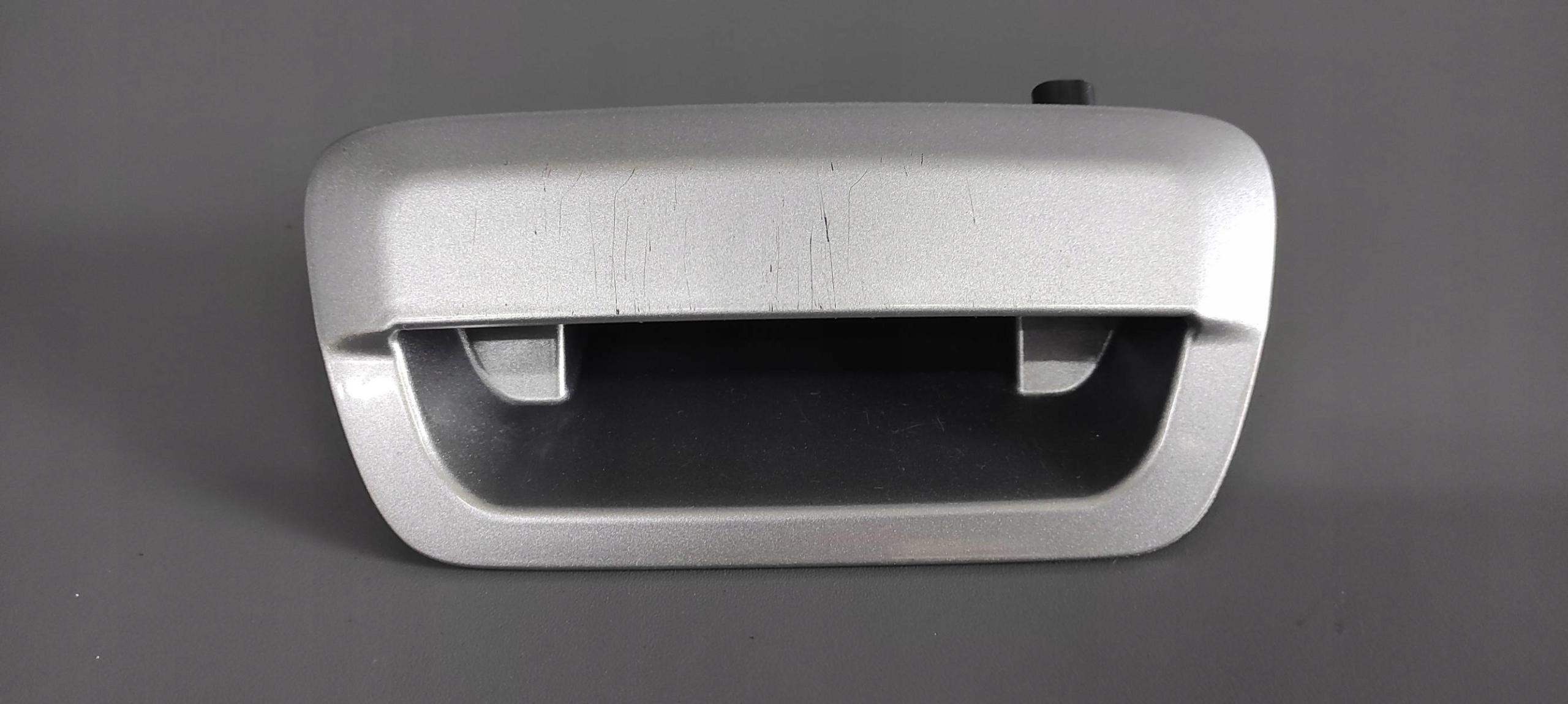 770821AD - РУЧКА БАГАЖНИКА DODGE DURANGO III LIFT 16R