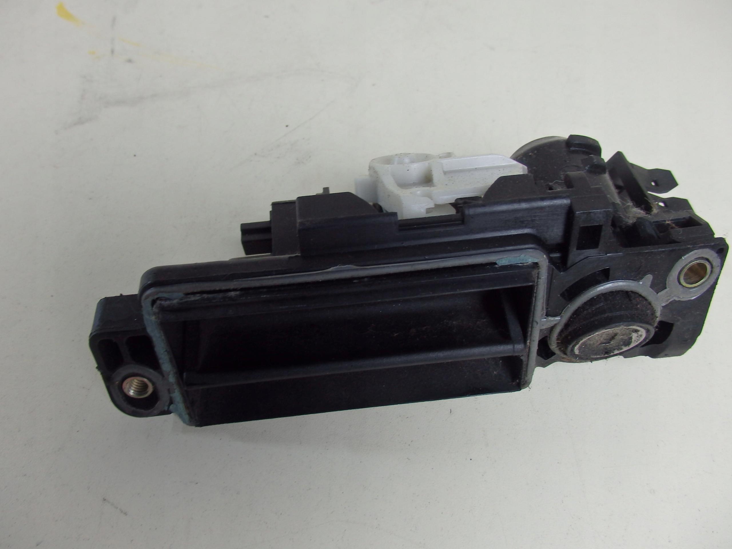 Ручка двери багажника MERCEDES SLK R171 05r