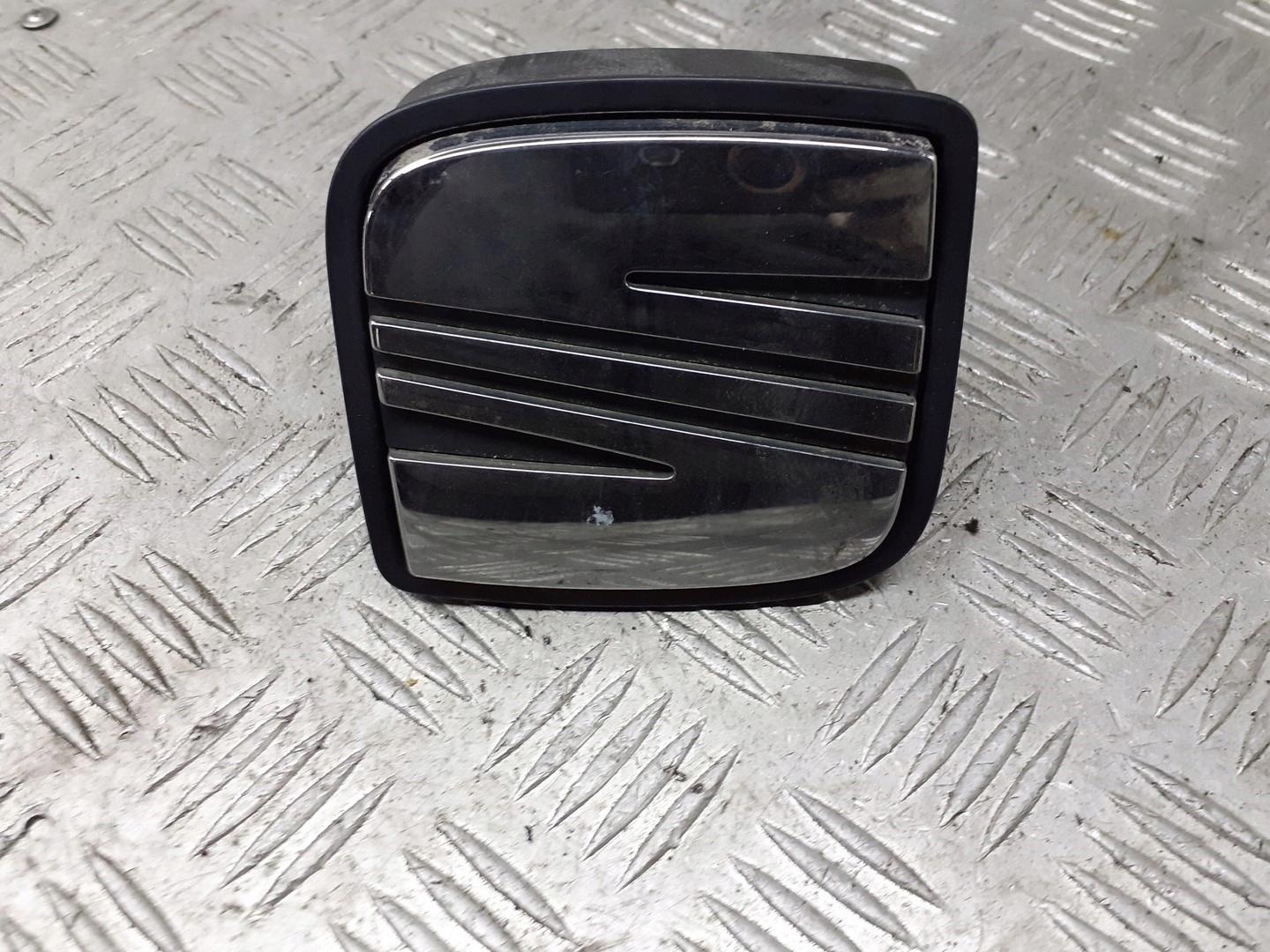 546556 - РУЧКА ДВЕРИ БАГАЖНИКА SEAT LEON II