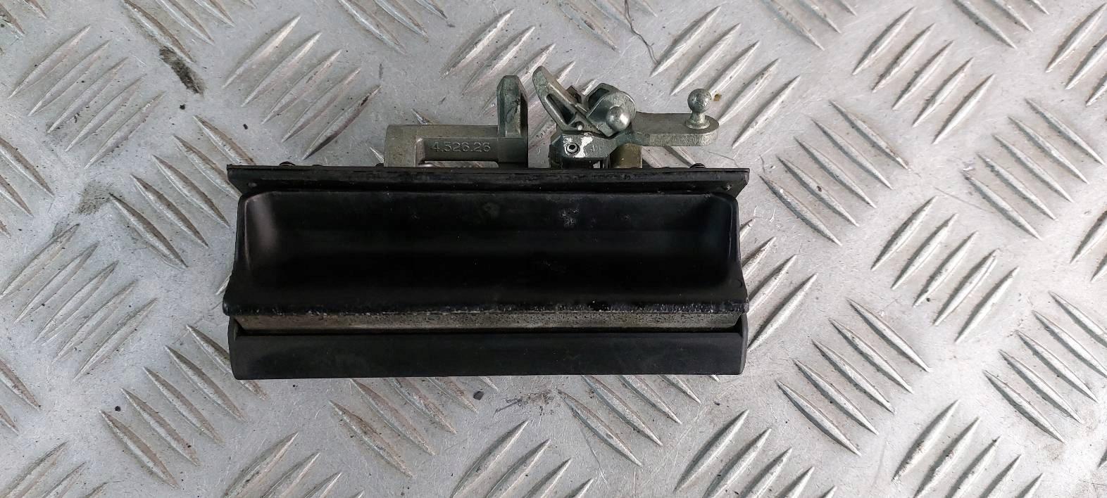 РУЧКА ДВЕРЕЙ БАГАЖНИКА TOLEDO II 1M5827561E