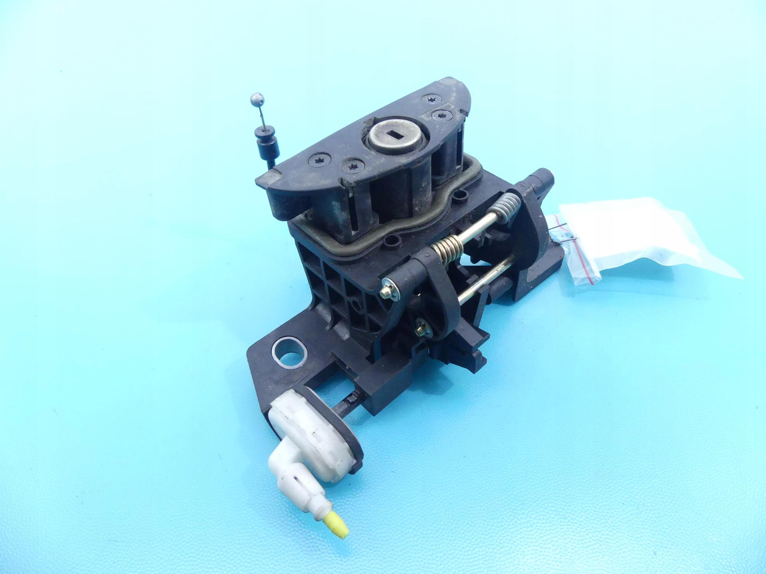 Ручка двери багажника задняя MERCEDES A W168