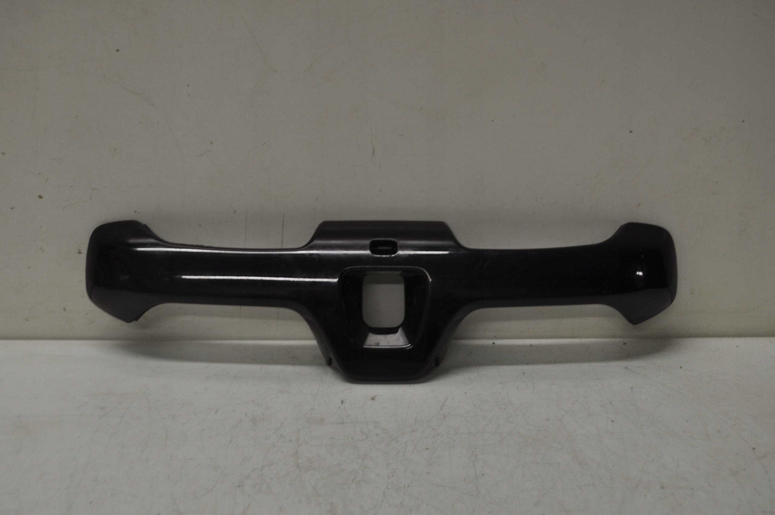 906067034R - РУЧКА ДВЕРЕЙ БАГАЖНИКА VIVARO B TRAFFIC