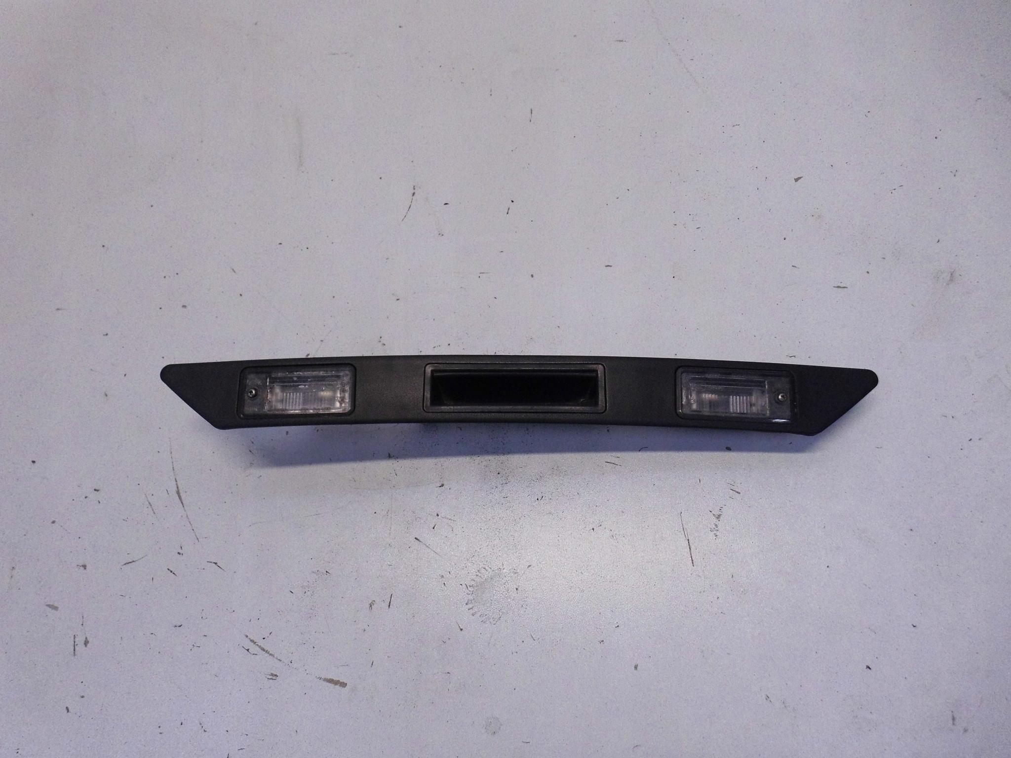 8P4827574 - Дверна ручка люка світлова дошка A3 8P A4 B7 A6 C6