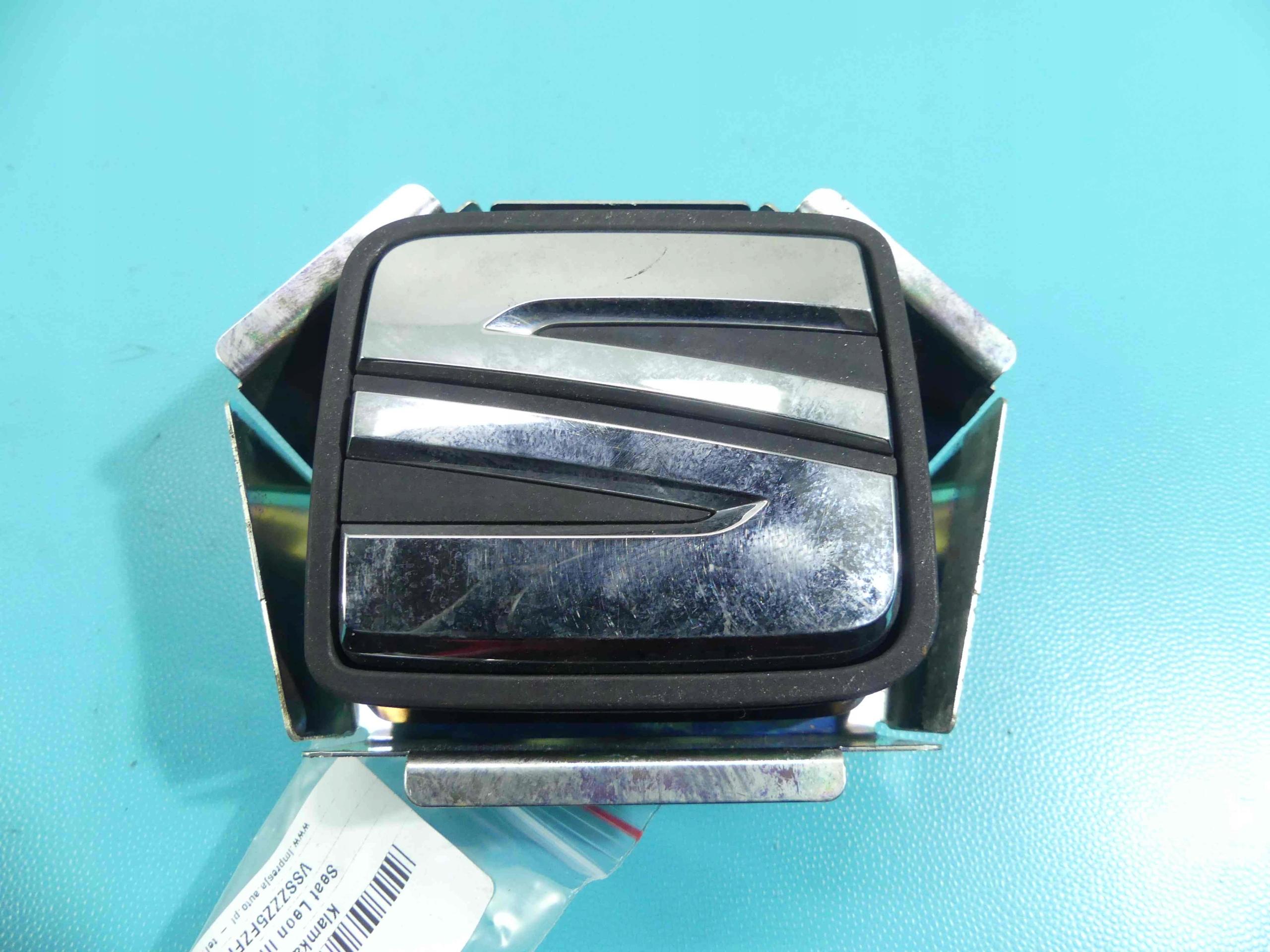 5F0827565C - РУЧКА ДВЕРЕЙ ЗАДНЯ LEON III 12-16 УНІВЕРСАЛ