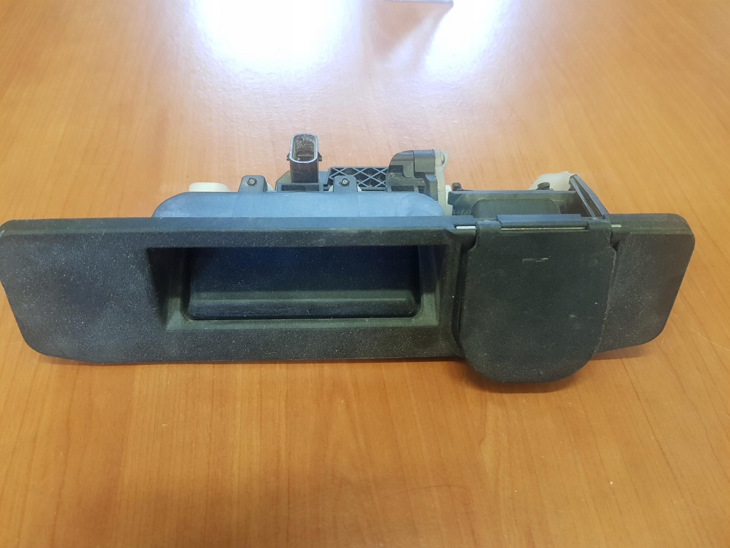 A1667600993 - Ручка задніх дверей MERCEDES X253 GLC W166