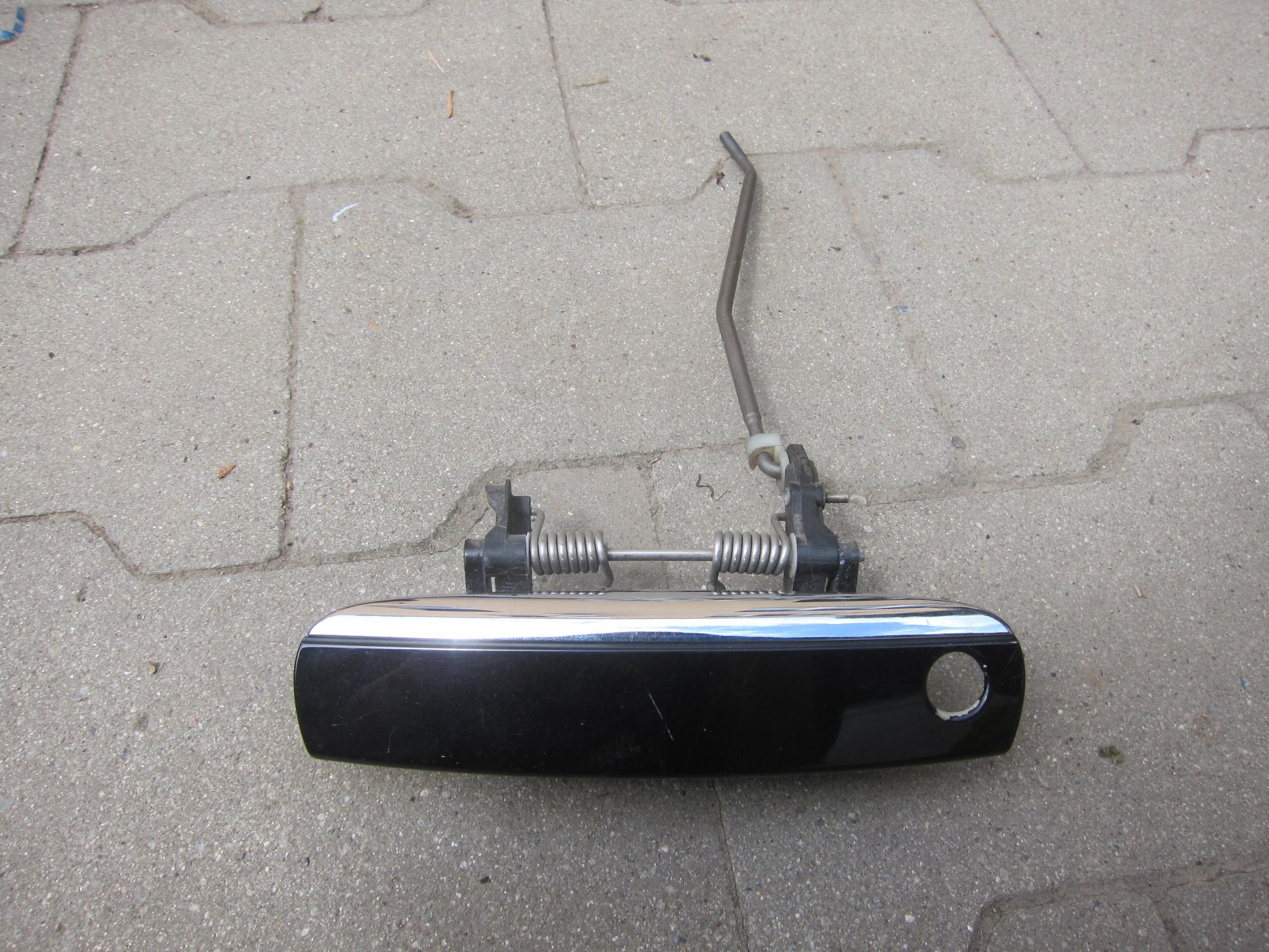 Дверная ручка левая передняя 4F0837207 LZ9Y хром A6 C6 2005