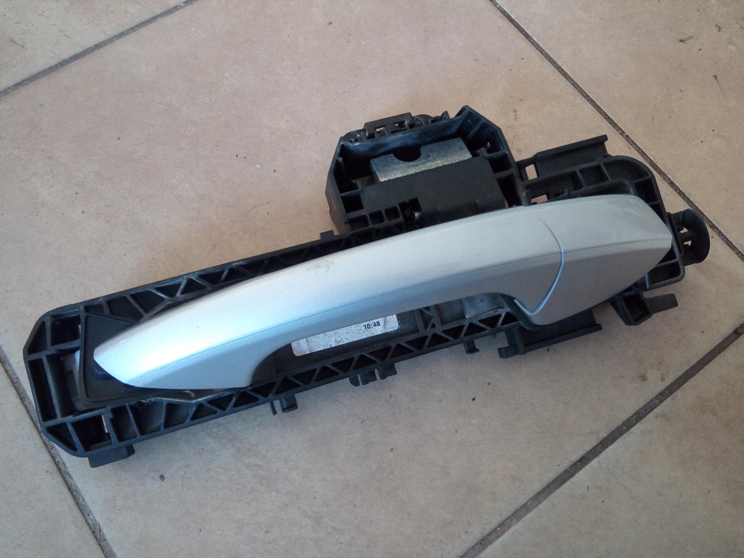 2047601800 - Ручка дверей MERCEDES a176 W176 передня*