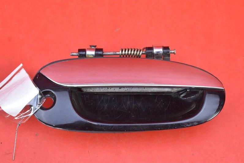 РУЧКА ДВЕРИ ПРАВАЯ ПЕРЕДНЯЯ ПЕРЕДНЯЯ KIA CARENS 2 II 04R