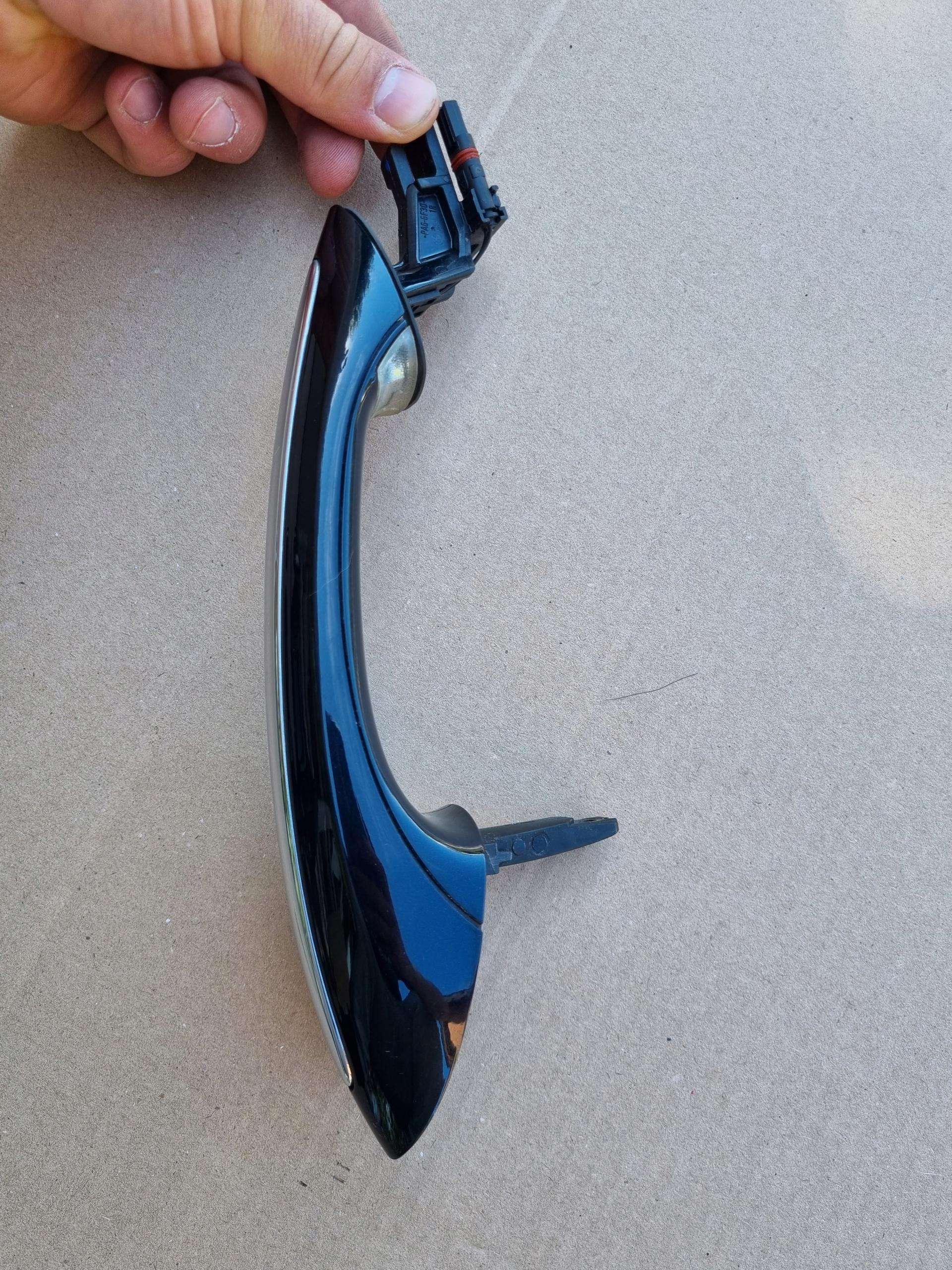 Ручка двери правая передняя задняя LED BMW F10 F11 416