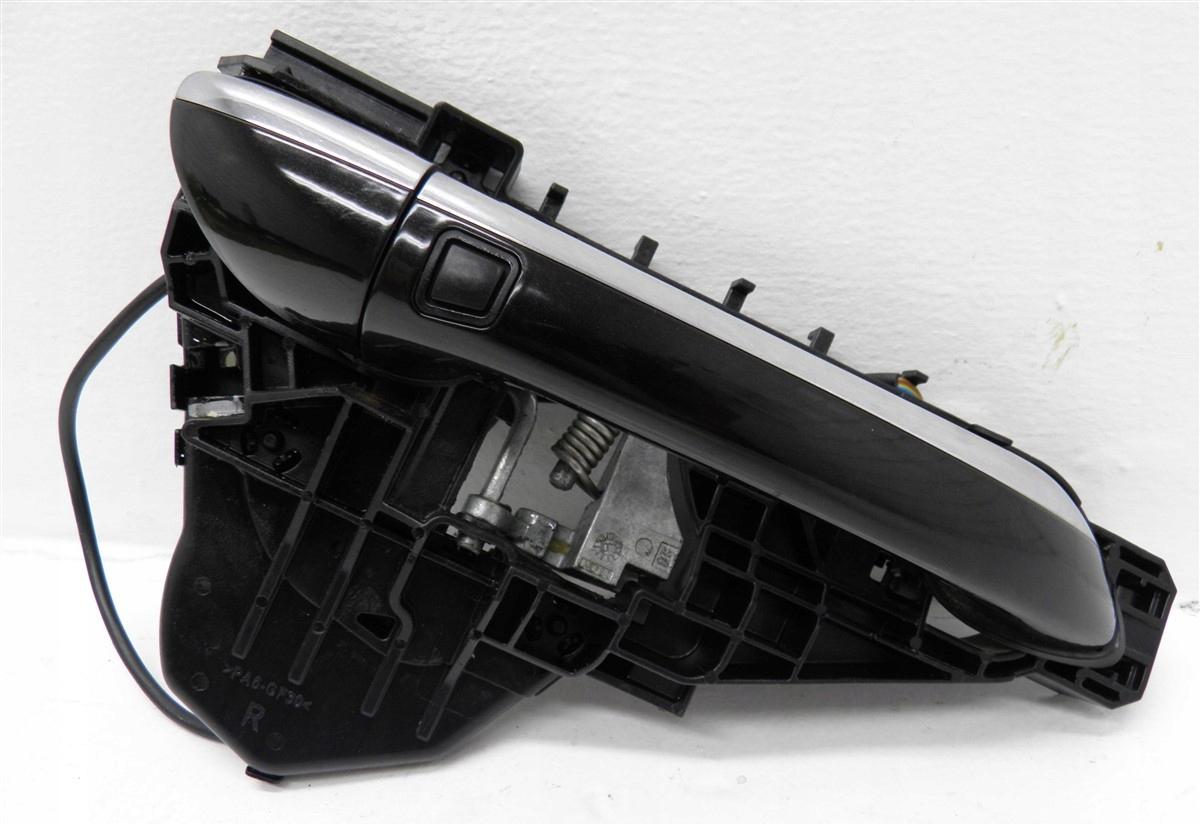 Дверная ручка правая передняя KEYLESS GO GL X164 ML W164 197