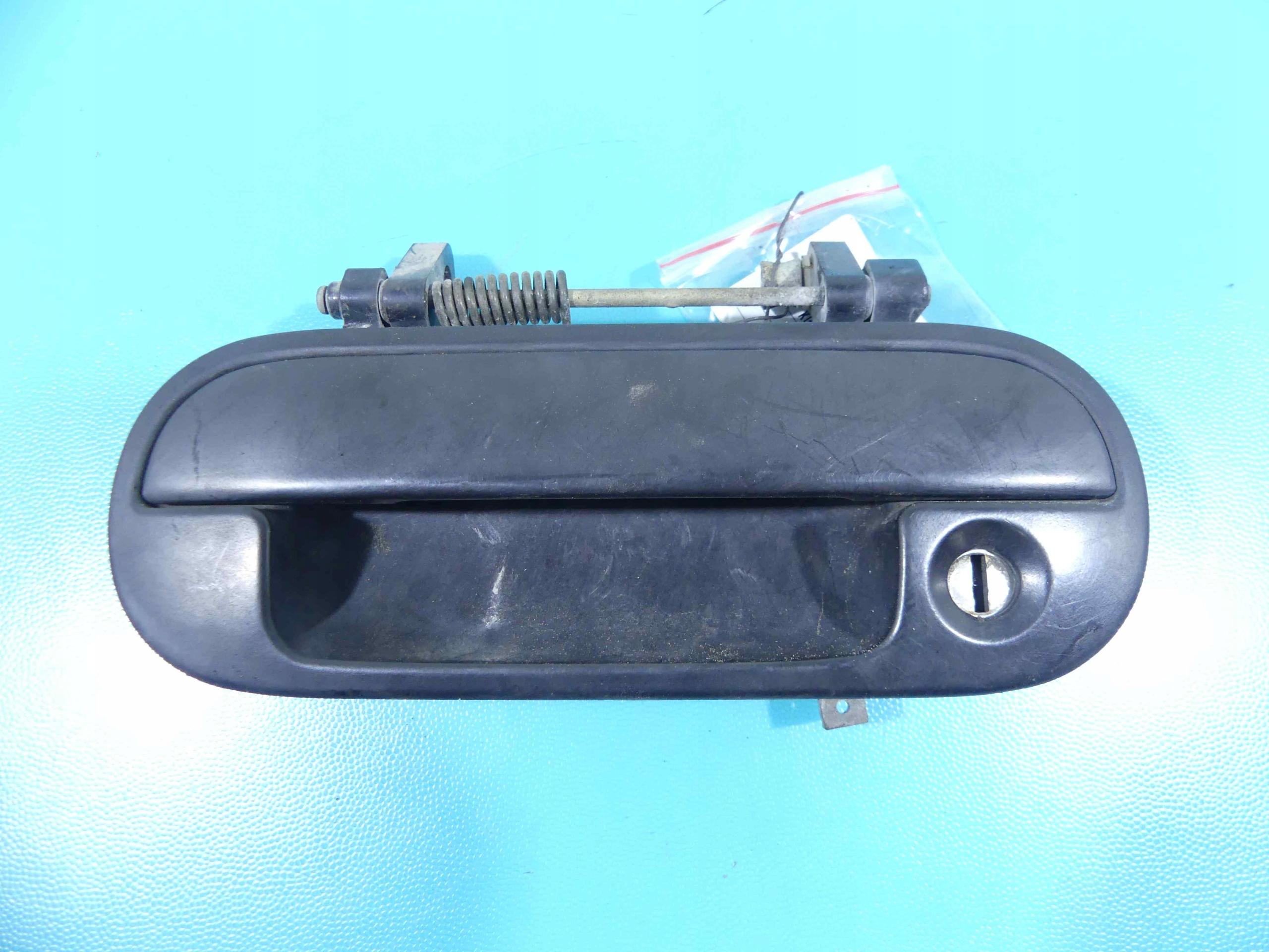 ДВЕРНАЯ РУЧКА ПЕРЕДНЯЯ ЛЕВАЯ НАРУЖНАЯ HONDA ACCORD V 96-98