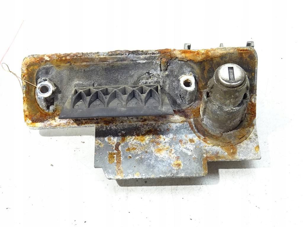 7H0827565J - Ручка задней двери VW Transporter V T5 03-09