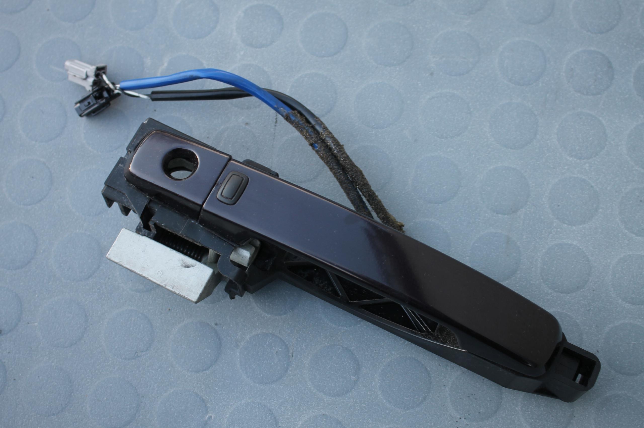 Зовнішня дверна ручка ліва передня QASHQAI J10 06-