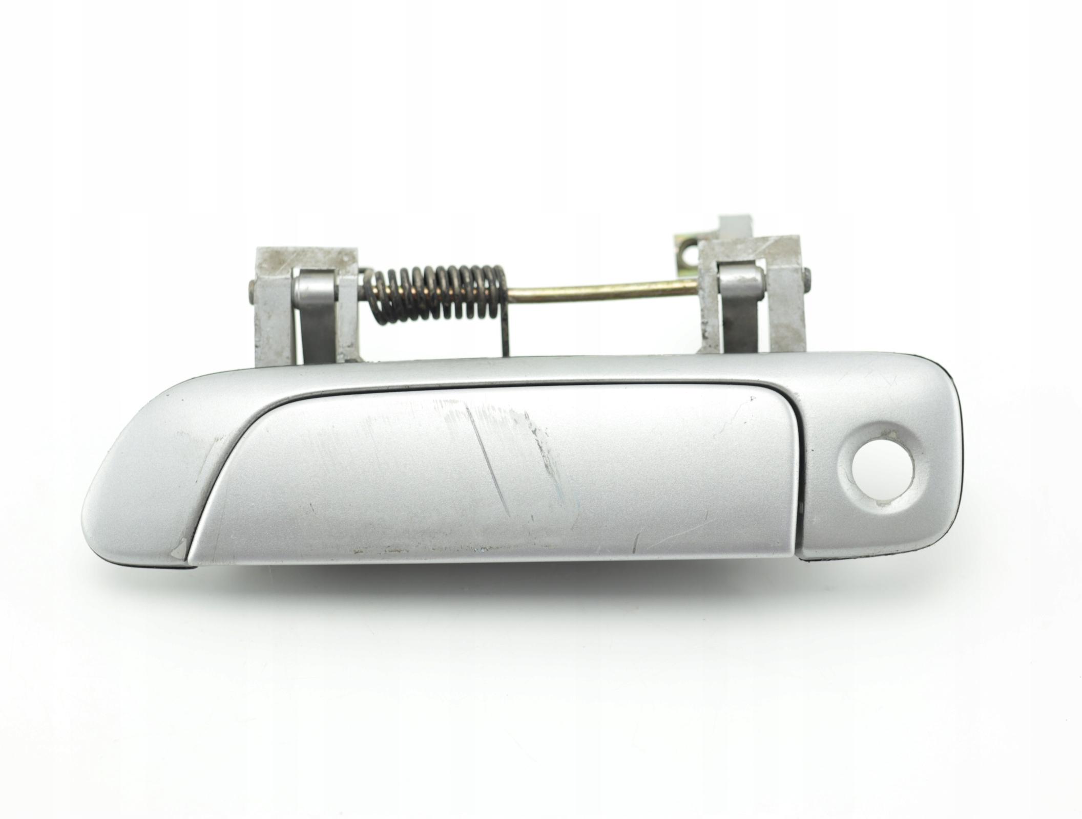 123 - ДВЕРНАЯ РУЧКА ЛЕВАЯ ПЕРЕДНЯЯ HONDA ACCORD VI 6 EU