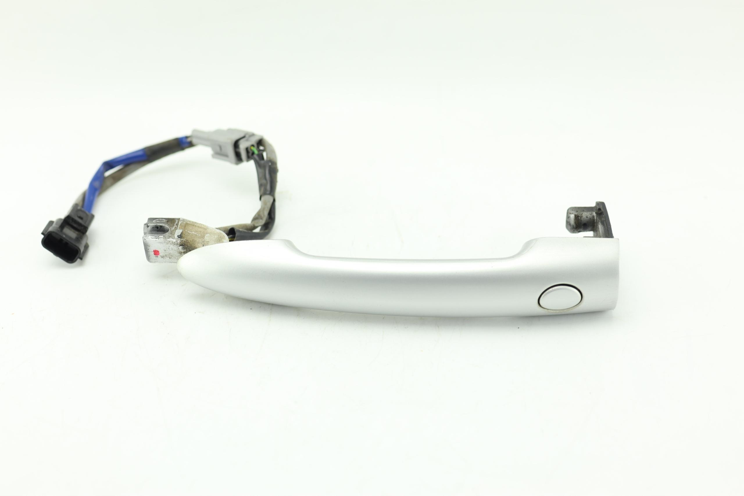 НАРУЖНАЯ РУЧКА ДВЕРИ ЛЕВАЯ ЗАДНЯЯ RENAULT KOLEOS И TEDXA