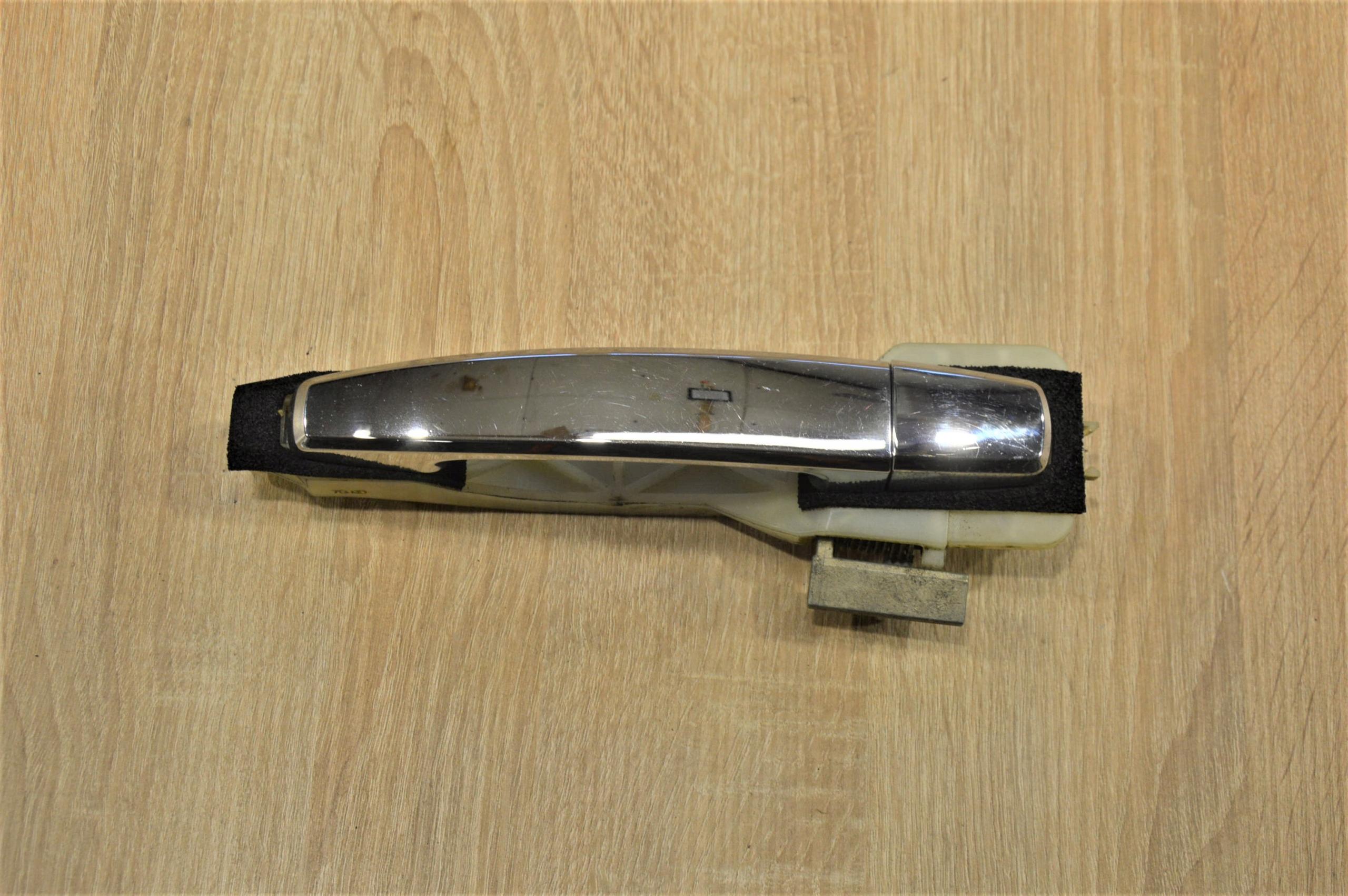 ЗОВНІШНЯ РУЧКА ДВЕРЕЙ ПРАВА ПЕРЕДНЯ ХРОМ OPEL ANTARA