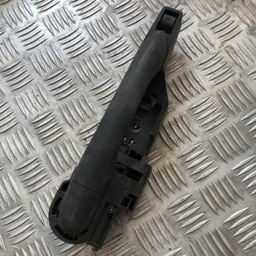 ЗОВНІШНЯ РУЧКА ДВЕРЕЙ ПРАВА ПЕРЕДНЯ KANGOO 8200497590