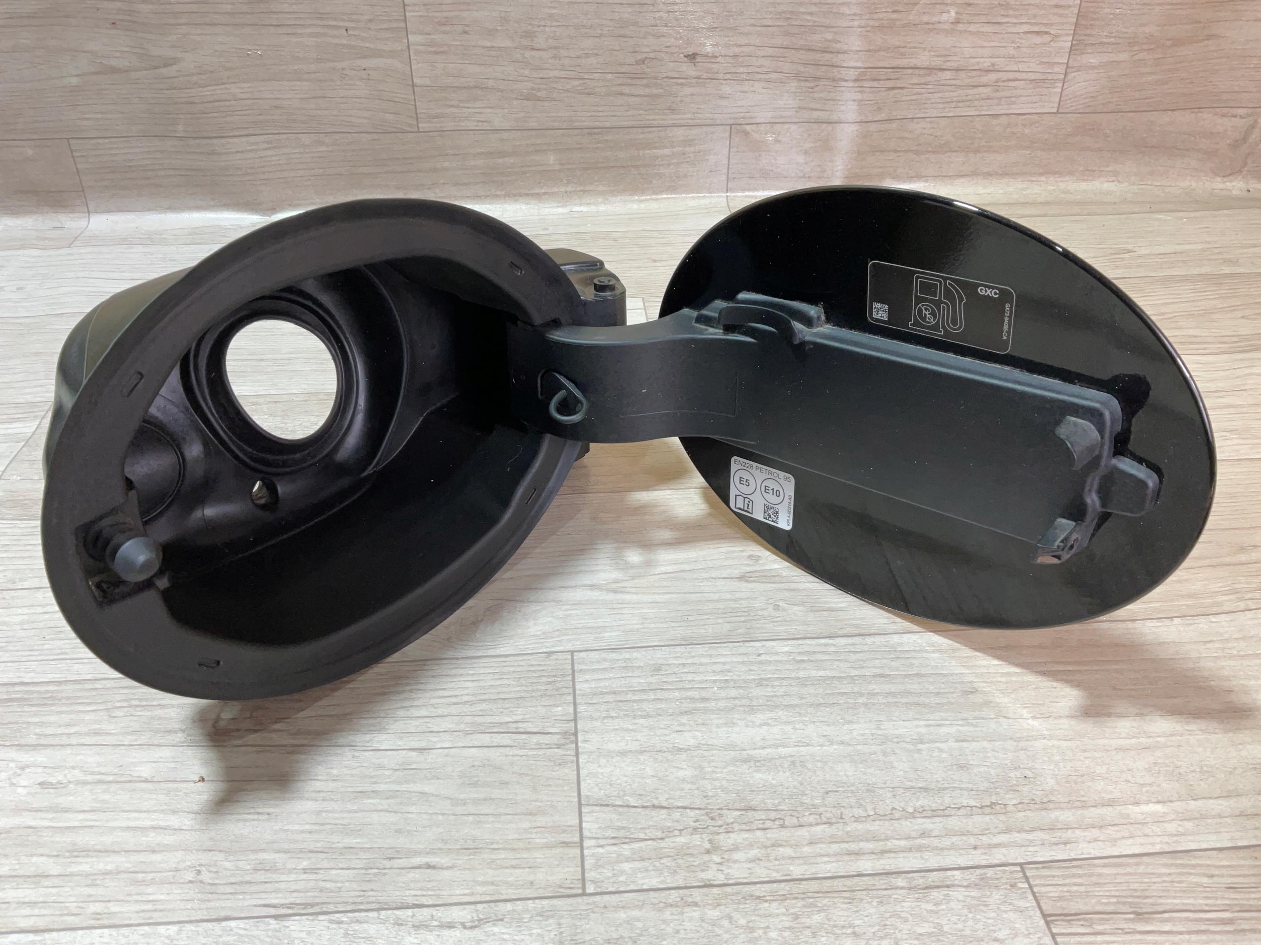 T4A15695 - КРЫШКА КОРПУСА ТОПЛИВНОГО БАКА F-PACE HK83-27936-AD