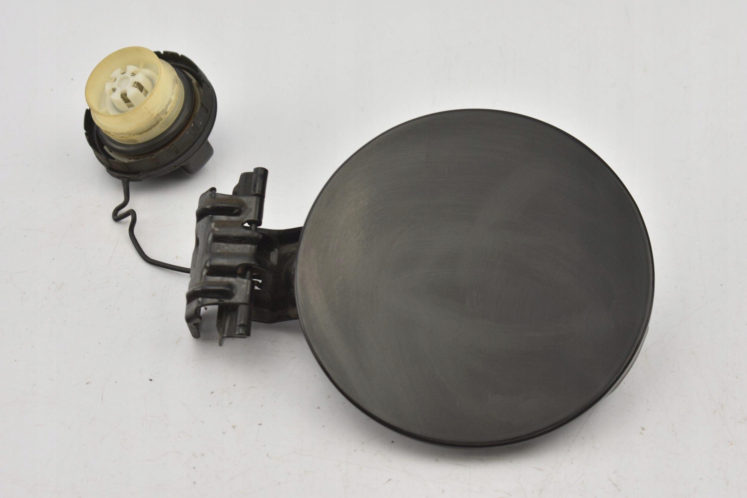 5905232363716 - КРИШКА ПАЛИВНОГО БАКА 202 TOYOTA PRIUS III 09-15