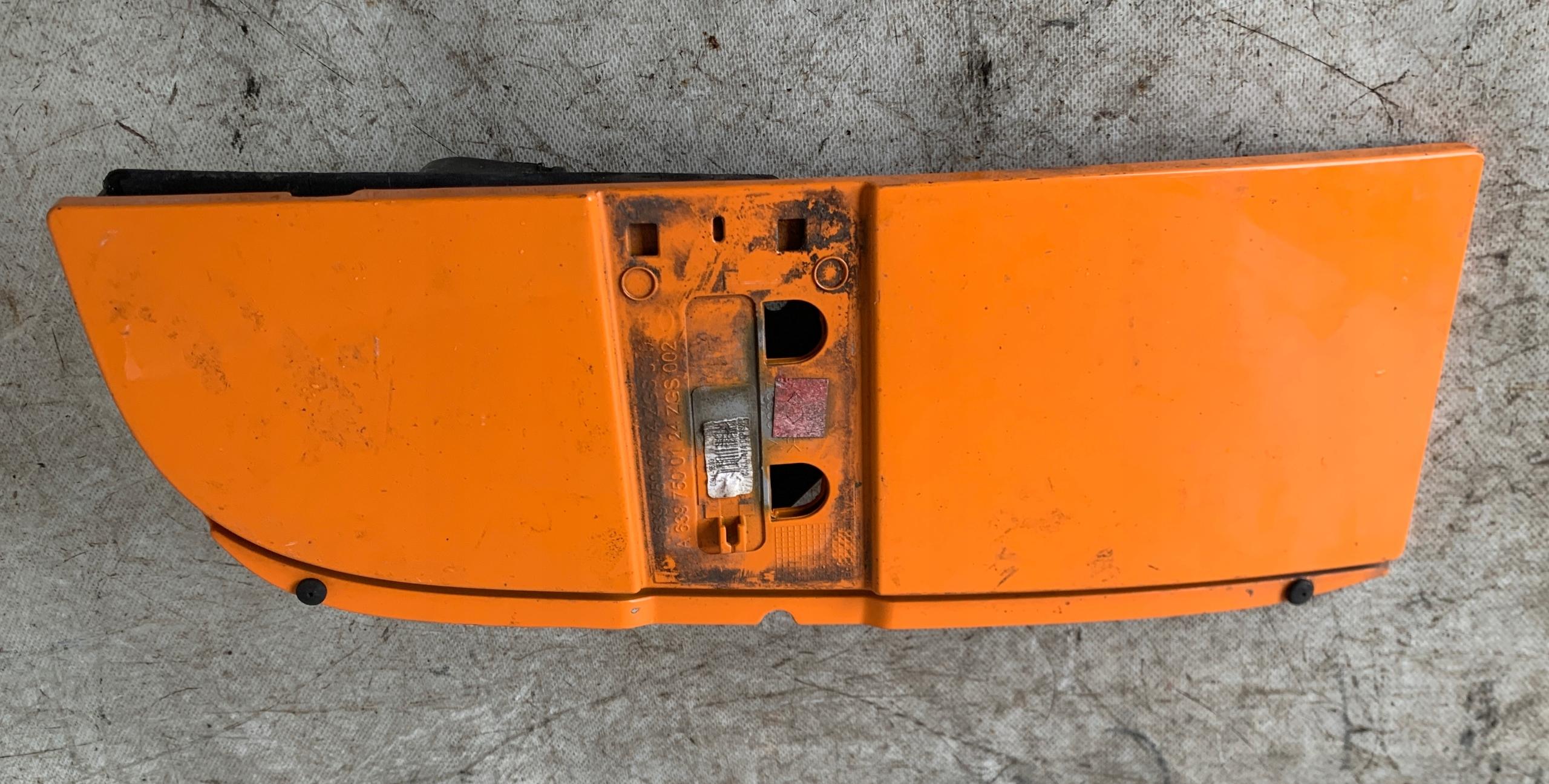 A6397500304 - КРЫШКА ТОПЛИВНОГО БАКА MERCEDES VITO VIANO 639