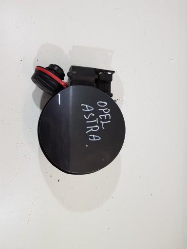 13312788 Z176 - КРЫШКА ТОПЛИВНОГО БАКА OPEL ASTRA J IV 13281387