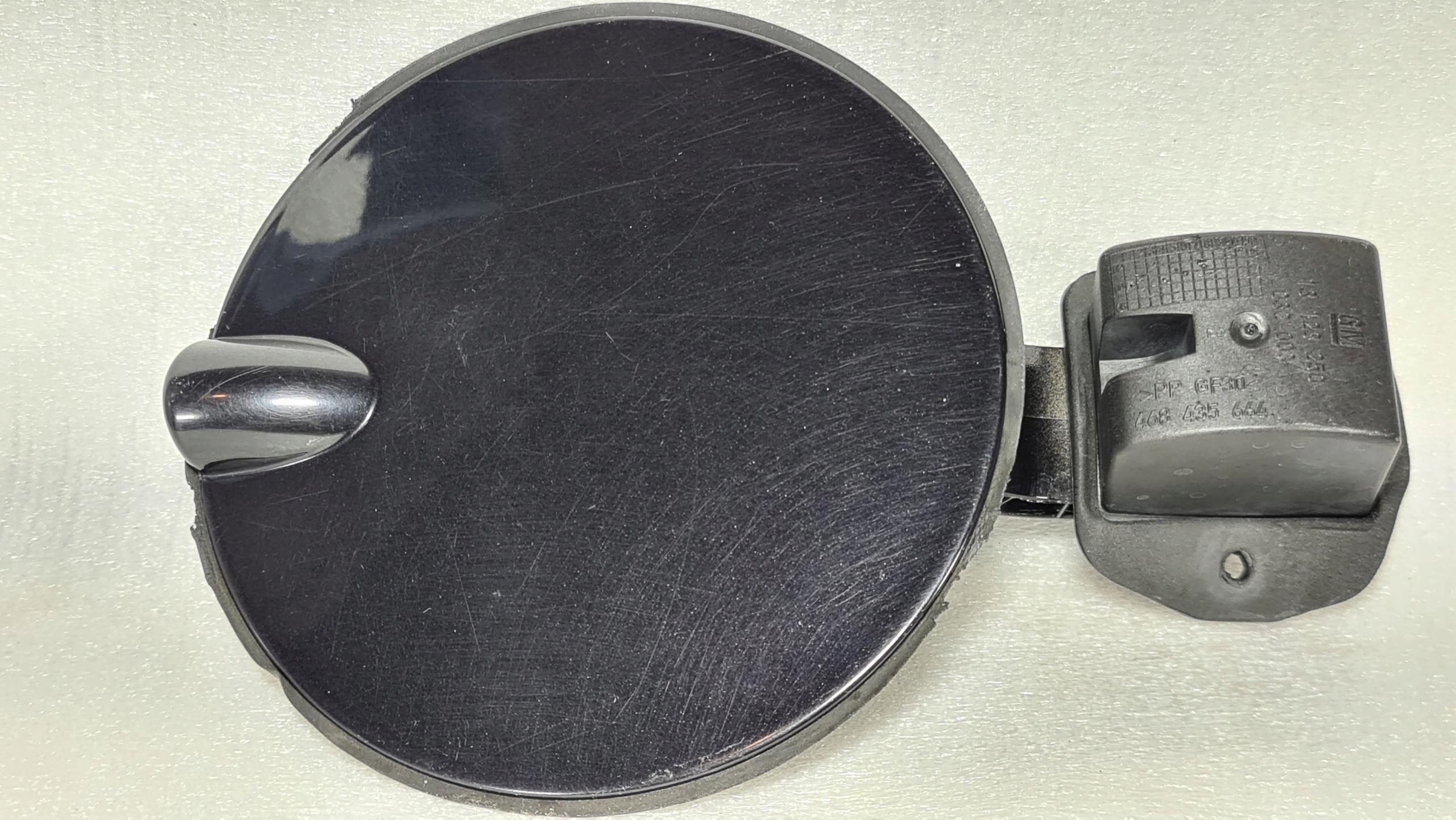 13123250 - КРЫШКА ТОПЛИВНОГО БАКА OPEL MERIVA И A ЧЕРНЫЙ 20R