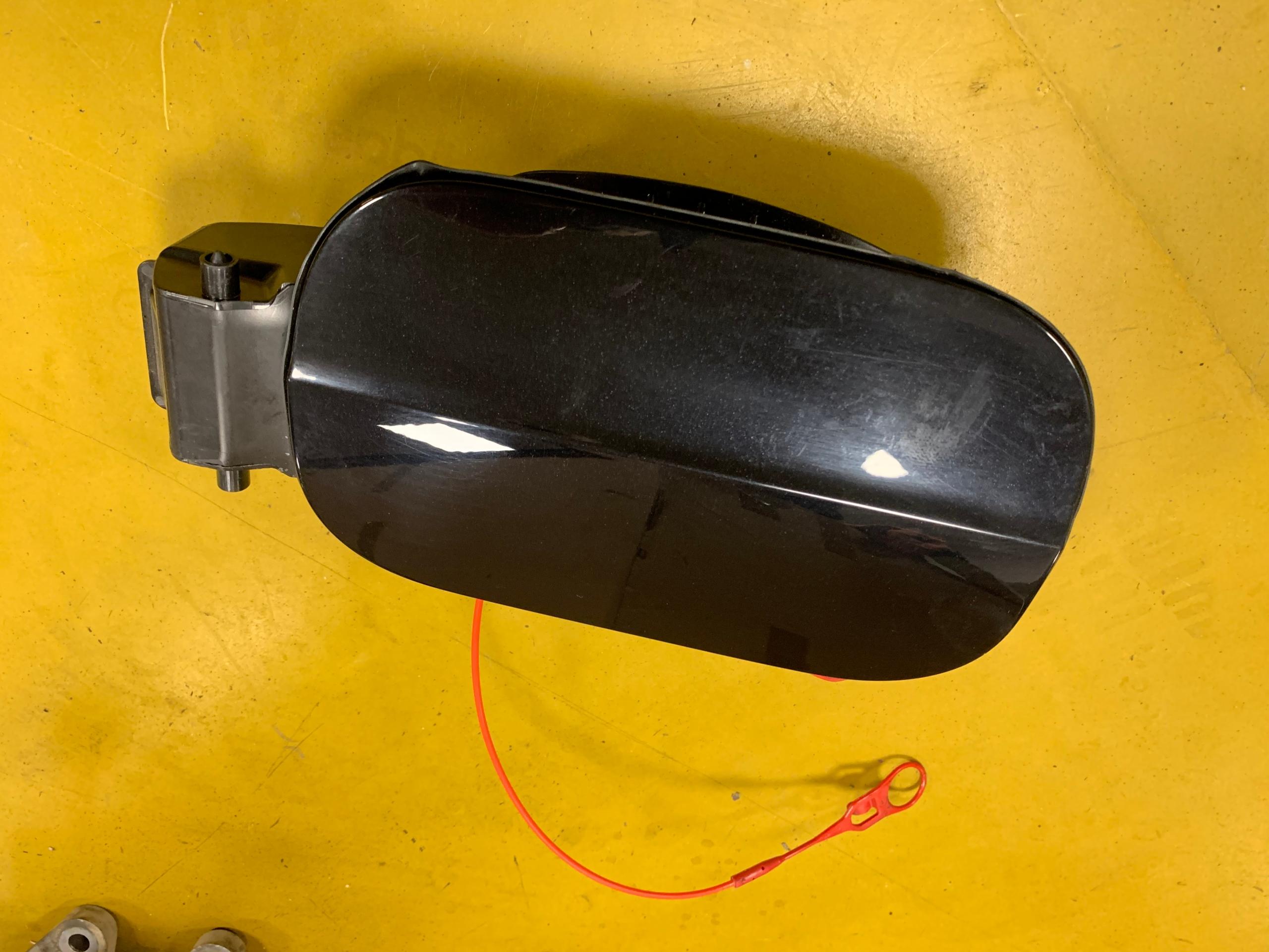 4M0010508 4M0809906 - Крышка топливного бака крышка AUDI Q7 4M