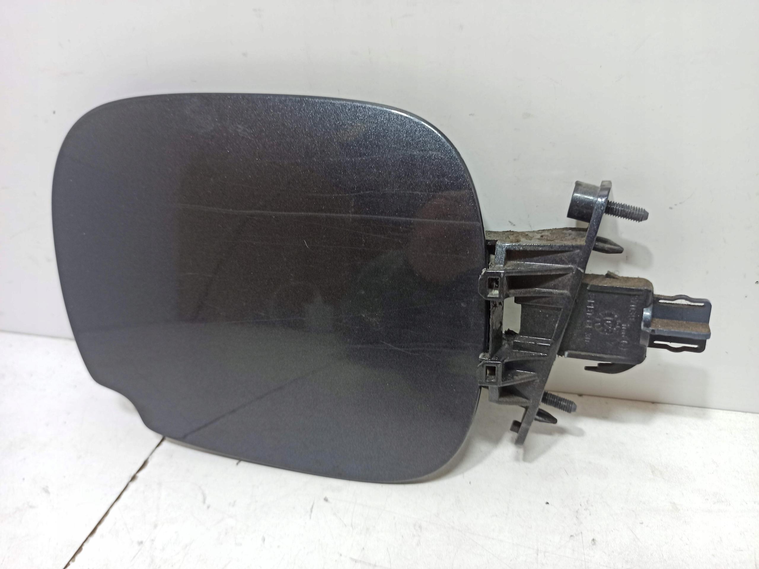 NV783 - КРЫШКА ТОПЛИВНОГО БАКА RENAULT SCENIC 1 И LIFT TEB66
