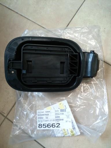 5E0809702D - КРИШКА ПАЛИВНОГО БАКА SKODA OCTAVIA III*