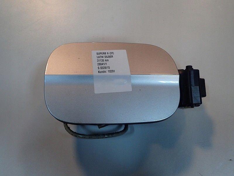 8 - КРЫШКА ТОПЛИВНОГО БАКА SKODA SUPERB LA7W TDI