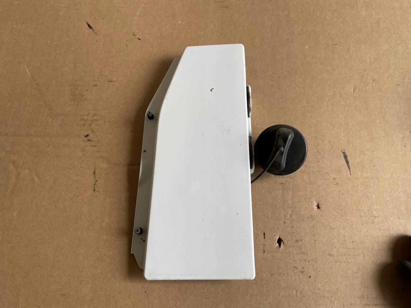 Кришка паливного бака SPRINTER 910 907 A9107500000