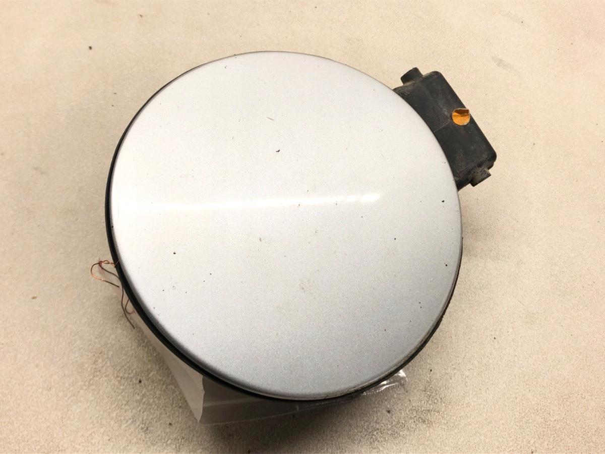 448390 - КРИШКА ПАЛИВНОГО БАКА VW POLO 01-14 1.4 TDI