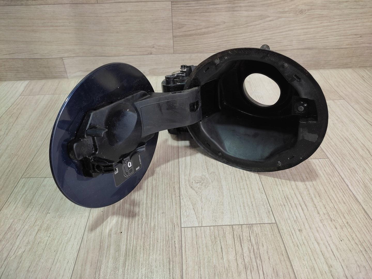 Кришка паливного бака XF X260 XE X760 GX73-27936-AC