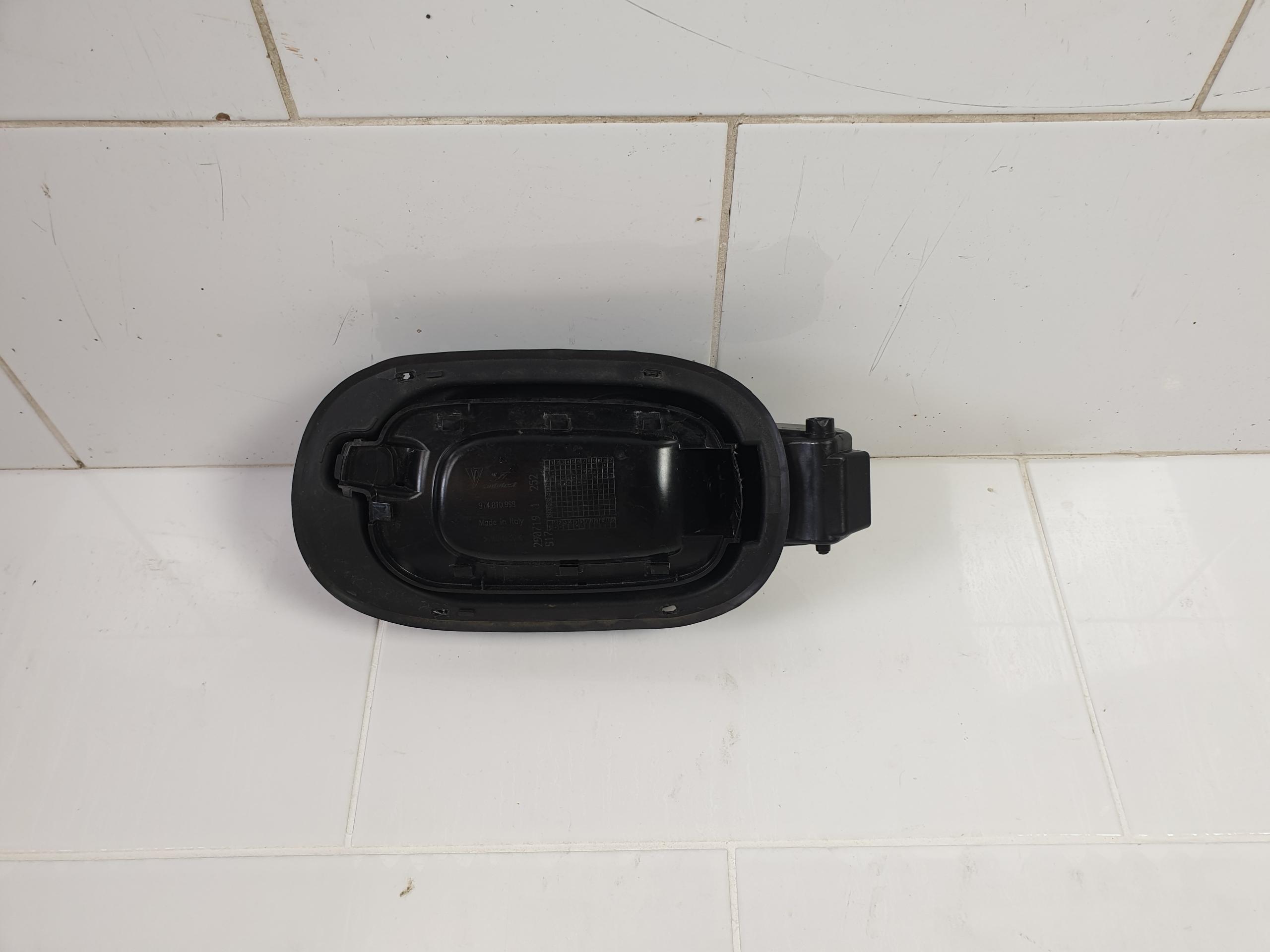 КРЫШКА НАПОЛНИТЕЛЯ PORSCHE PANAMERA 974 974810999