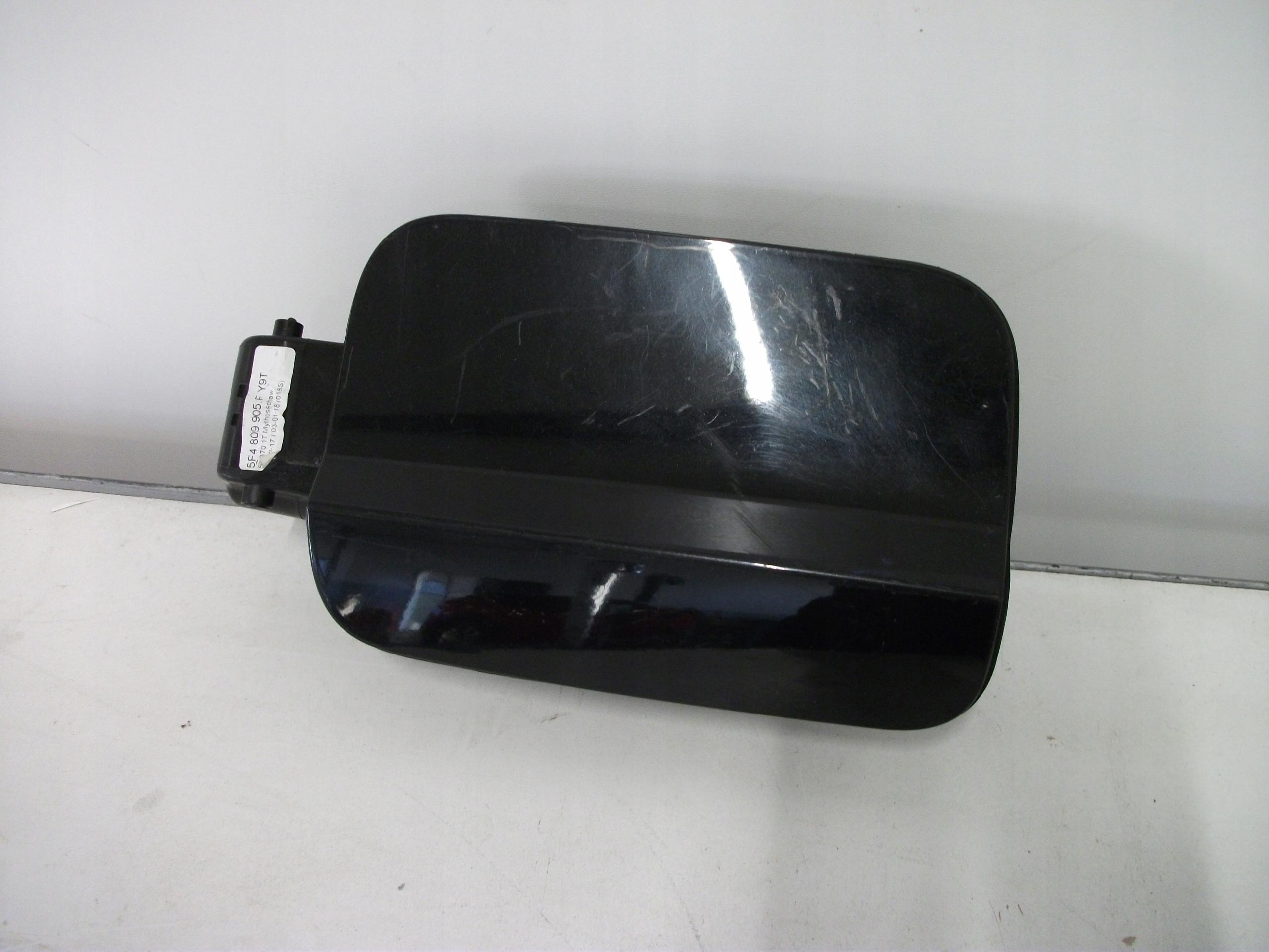 КРЫШКА НАПОЛНИТЕЛЯ SEAT LEON III 5F4809905F