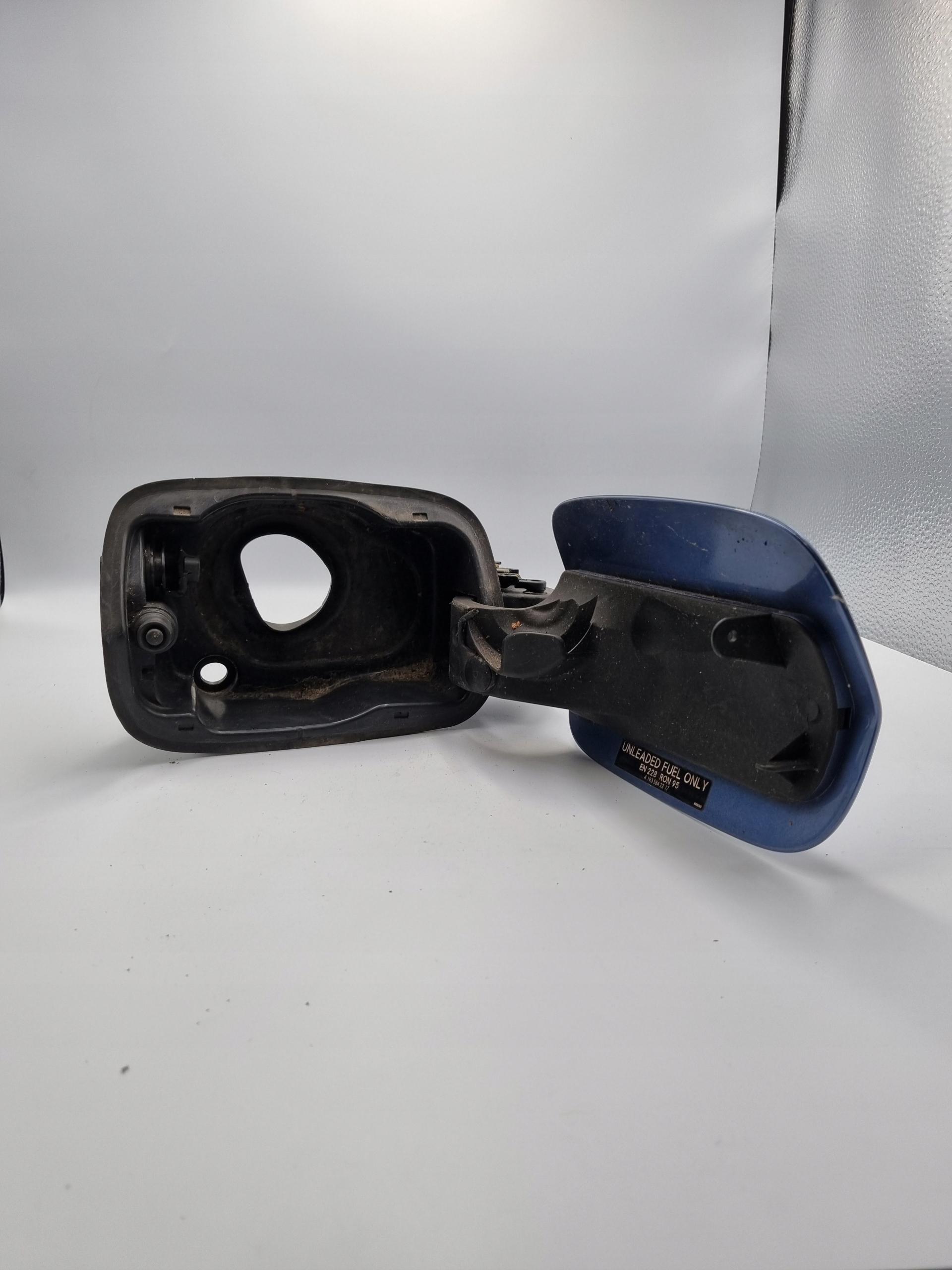 PL372224 - КРЫШКА ТОПЛИВНОГО БАКА CHRYSLER CROSSFIRE 3.2