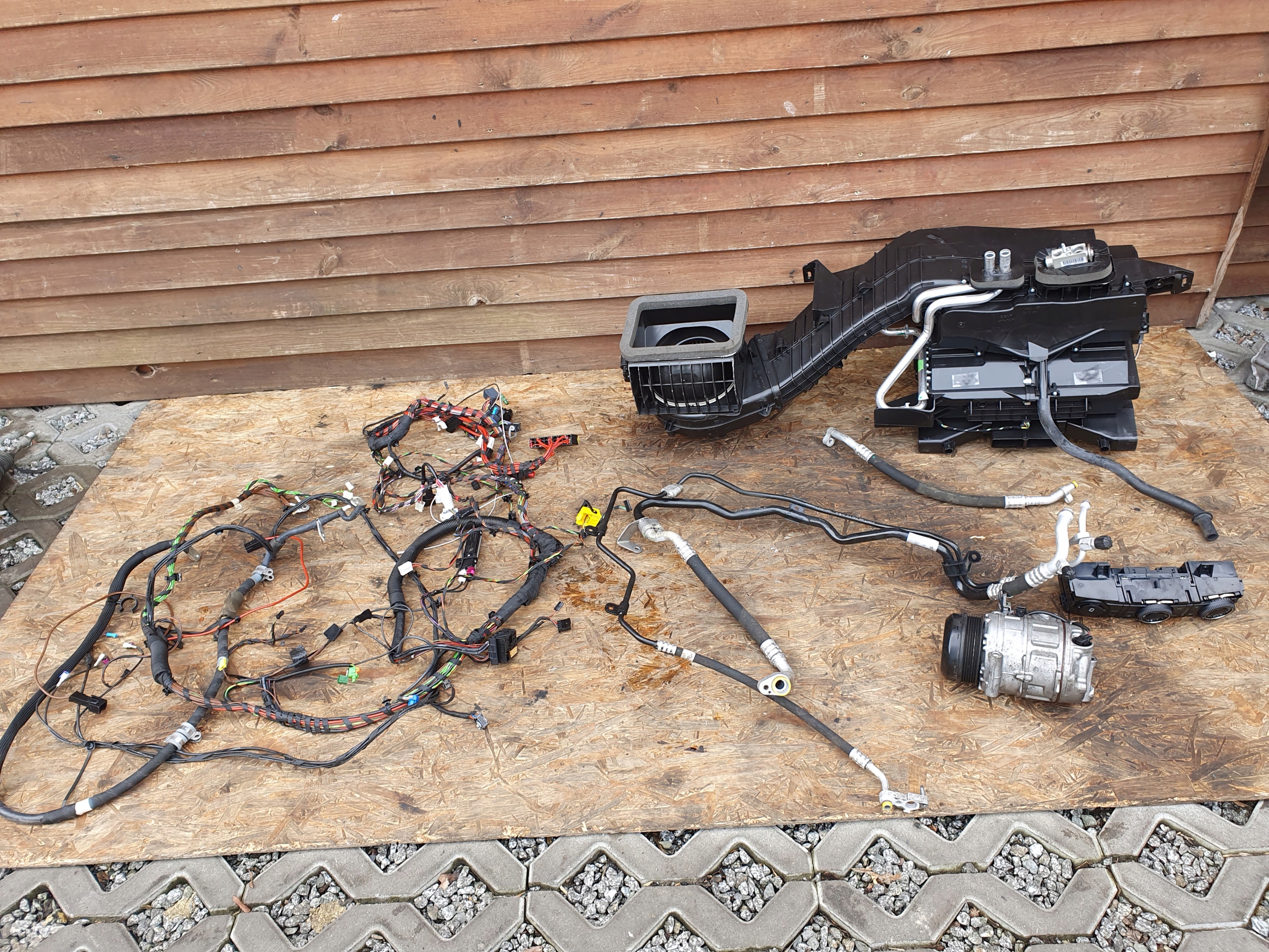 A0032309011 A9069064100 - КОНДИЦИОНЕР SPRINTER 906 2.2 651 COMPLETE EU