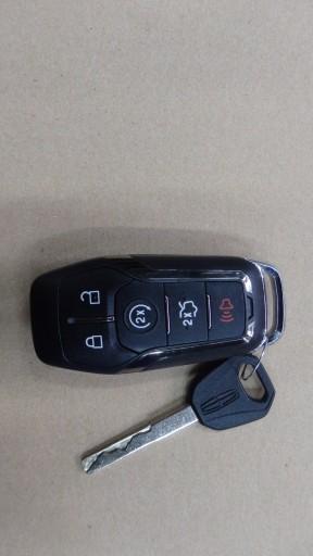 EJ7T-15K601-AD - КЛЮЧ KEYLESSG0 SMART LINCOLN