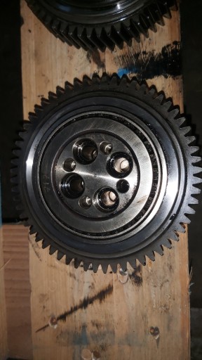 1234 - ШЕСТЕРНІ ДВИГУНА VOLVO FH 12 D12A380