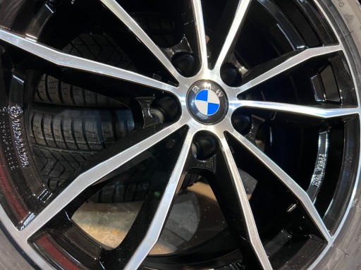 Колеса зимние BMW X3 X4 G01 225 / 60R18 Pirelli RSC TPMS